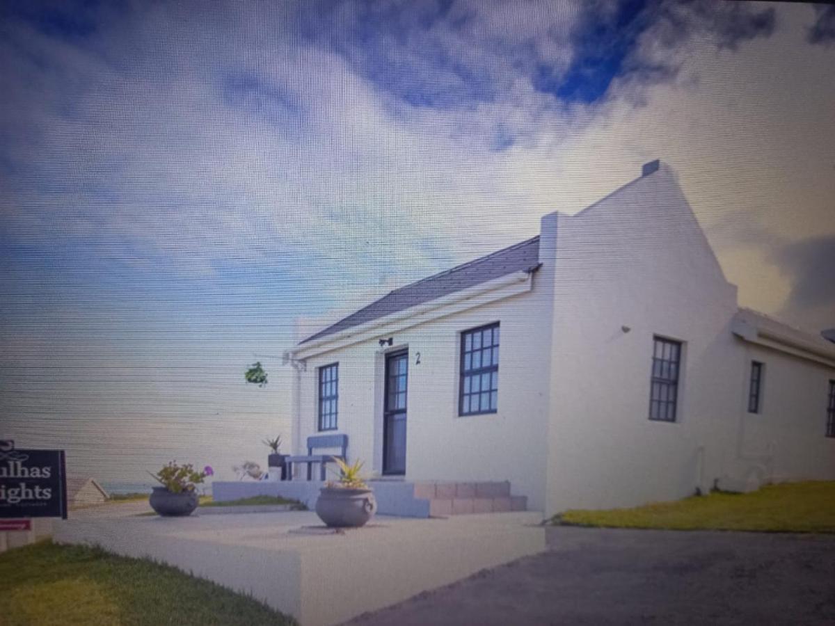 Agulhas Heights Self-Catering Cottages Dış mekan fotoğraf